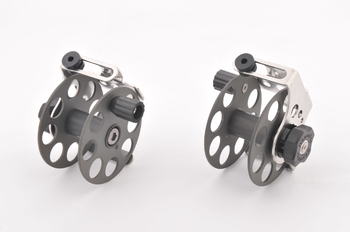 Катушка алюминиевая с нержавеющим кронштейном 75мм